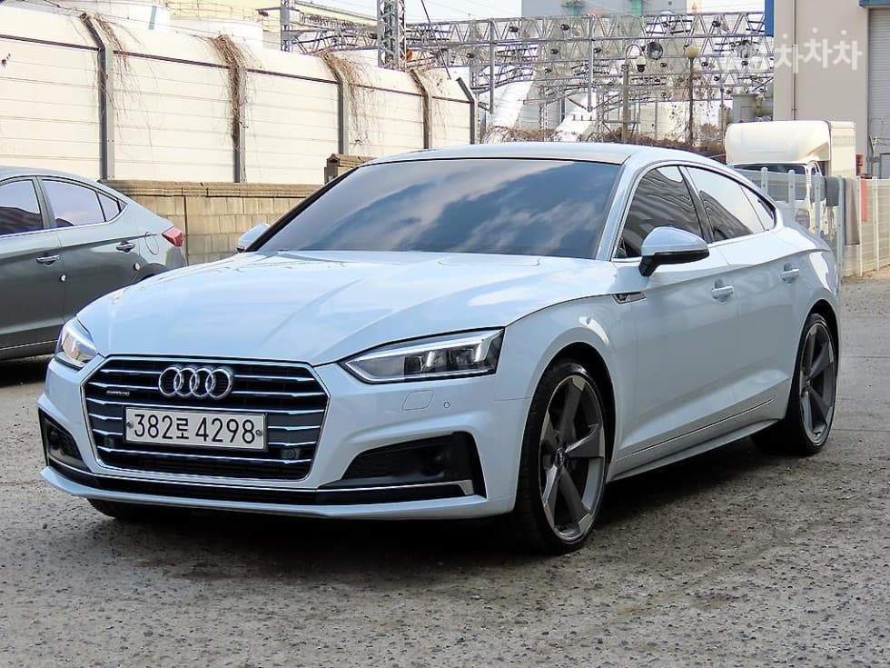 Audi A5(8W6) 45 TFSI Quattro Sportback Premium - Image 1