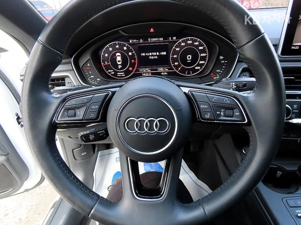 Audi A5(8W6)45 TFSI Quattro Sportback Premium - 8