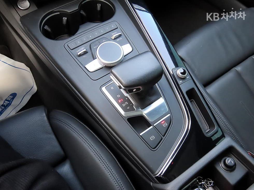 Audi A5(8W6)45 TFSI Quattro Sportback Premium - 11
