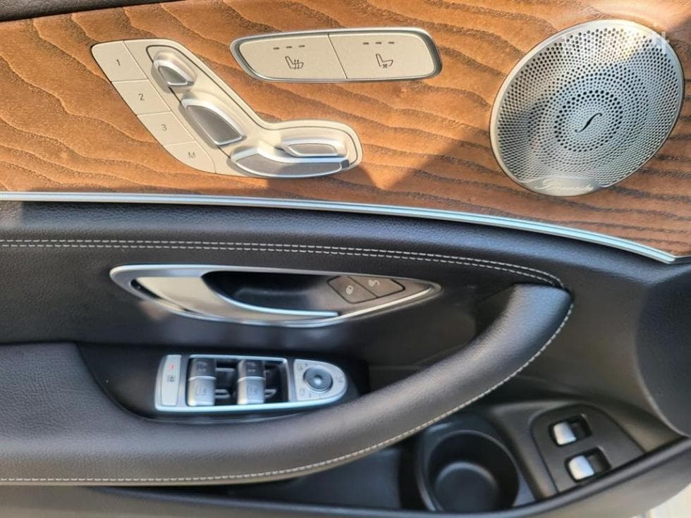 Mercedes-Benz E-Class (W213)E300e 4MATIC Exclusive - 12