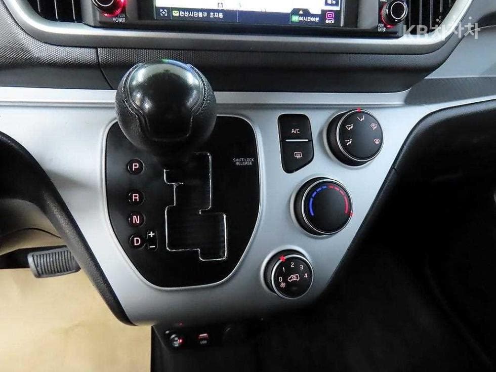 Kia The New (facelift) Ray (van) Van1.0 Gasoline Van 2-seater Standard - 10