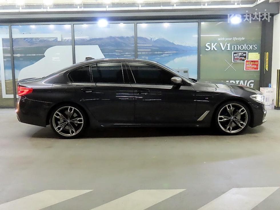 BMW 올New5 Series (G30)M550d xDrive - 3