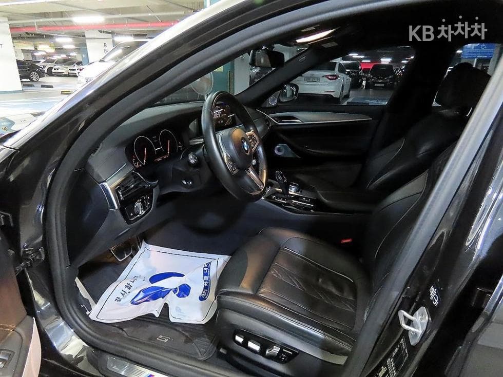 BMW 올New5 Series (G30)M550d xDrive - 6