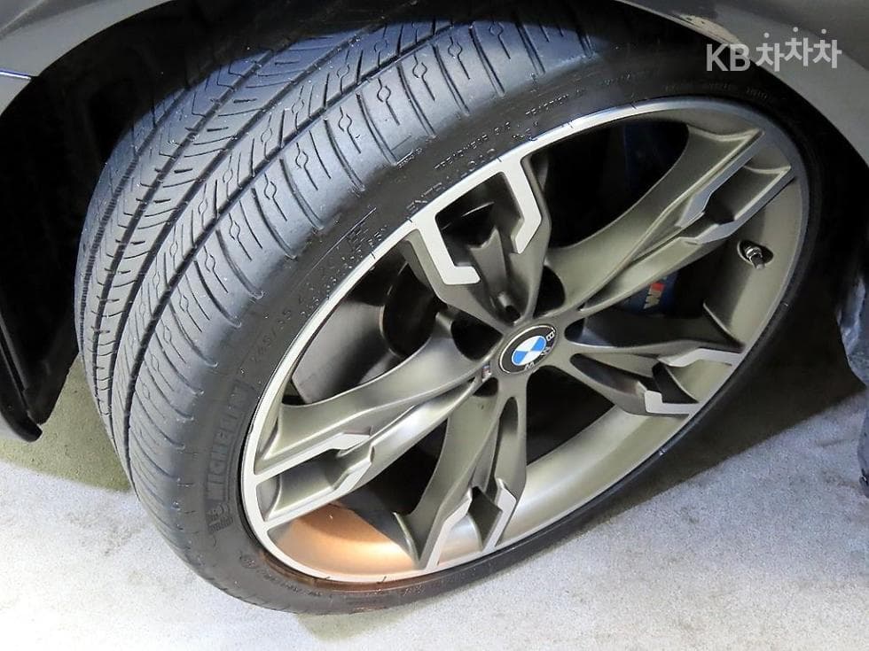 BMW 올New5 Series (G30)M550d xDrive - 20