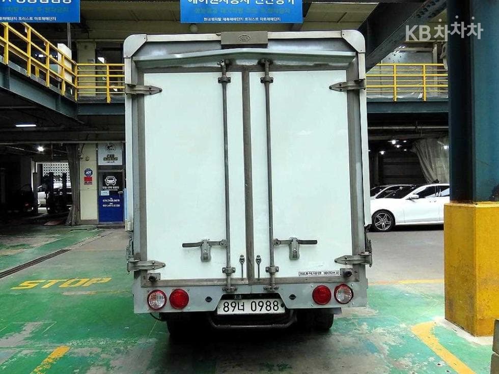 Kia Bongo 3 (light truck)1 Ton Wing Body Extra Long Manual식 King Cab Deluxe - 4