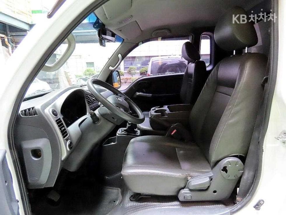 Kia Bongo 3 (light truck)1 Ton Wing Body Extra Long Manual식 King Cab Deluxe - 5