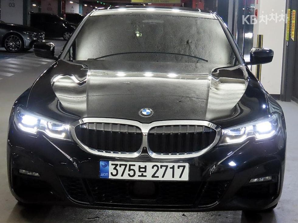 BMW 3 Series (G20)320i M Sport - 2