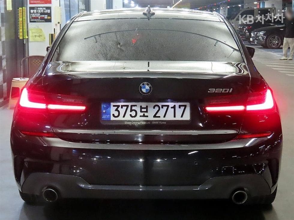 BMW 3 Series (G20)320i M Sport - 5