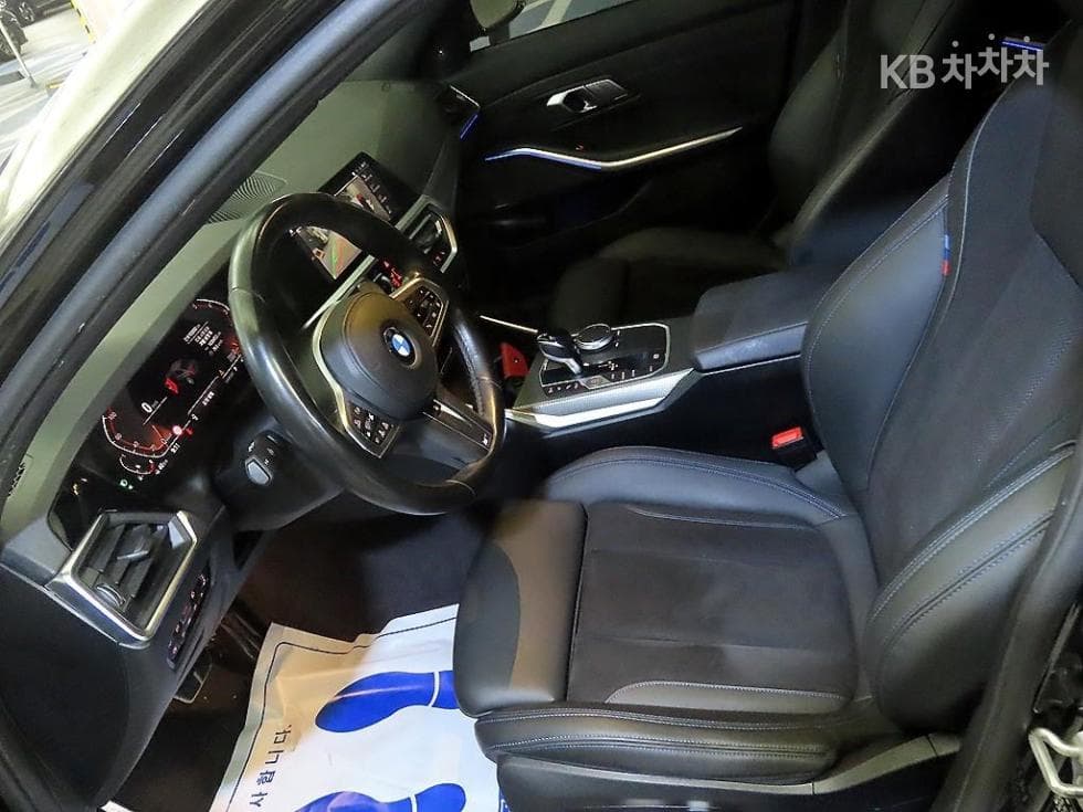 BMW 3 Series (G20)320i M Sport - 6