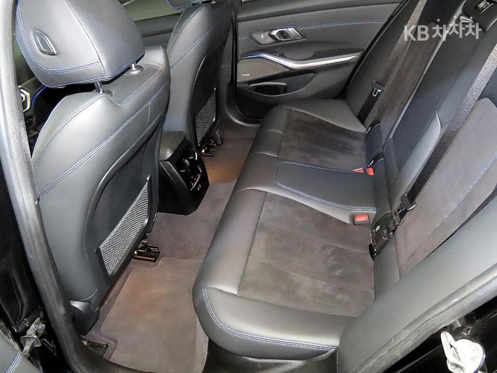 BMW 3 Series (G20)320i M Sport - 7