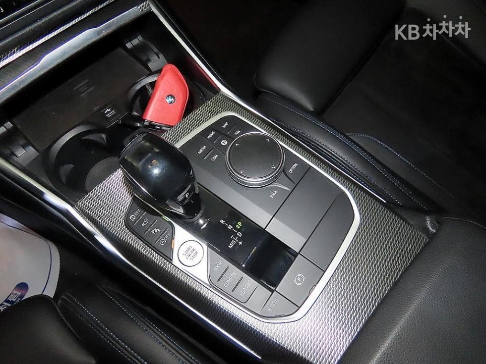 BMW 3 Series (G20)320i M Sport - 12