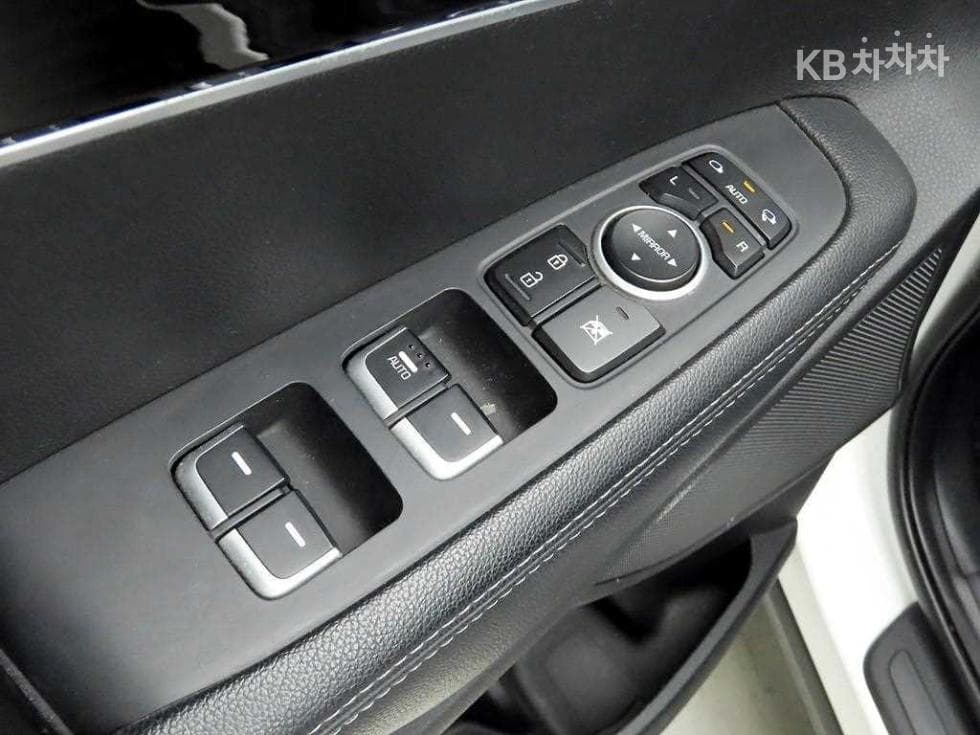 Kia The New (facelift) Sorento2.0 T-GDI 2WD Prestige - 11