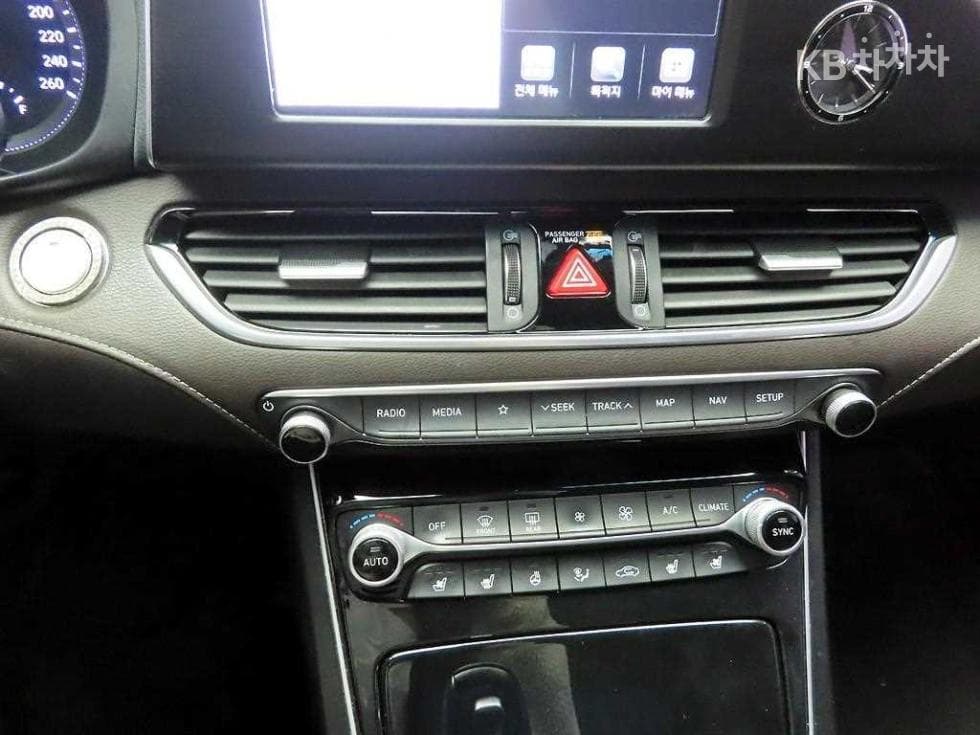 Hyundai Grandeur (Azera)IG3.0 Exclusive Standard - 9