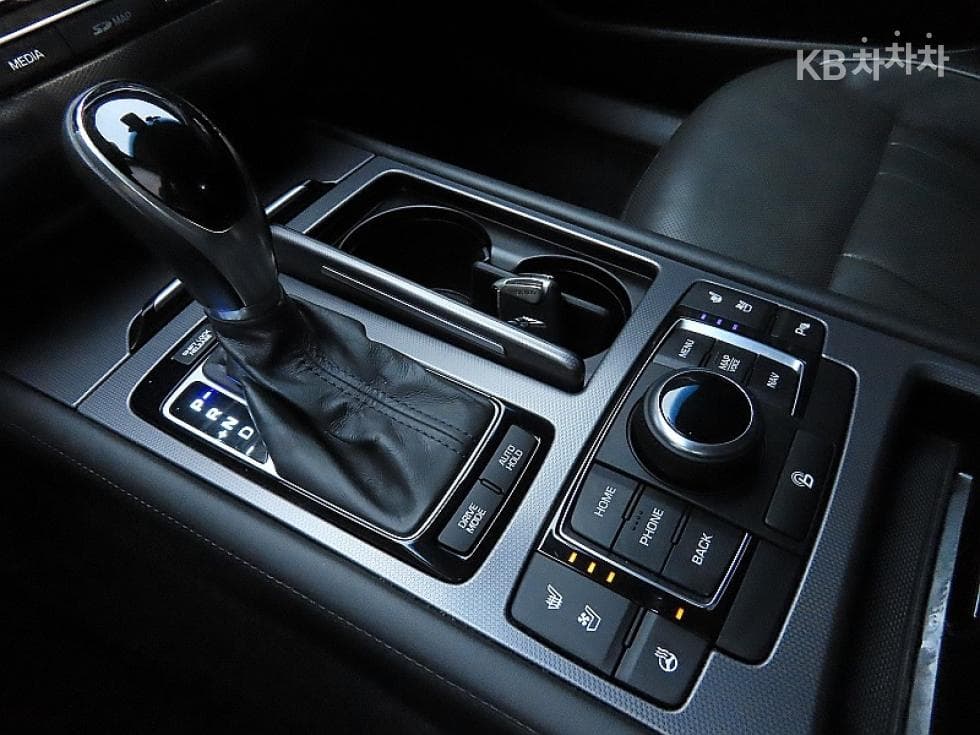 Хюндай ДженезисDHG330 Premium - 9