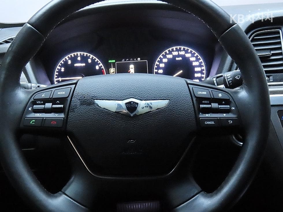 Хюндай ДженезисDHG330 Premium - 17