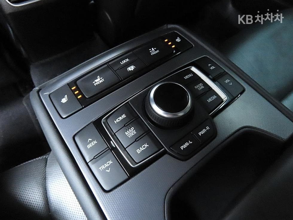 Хюндай ДженезисDHG330 Premium - 18
