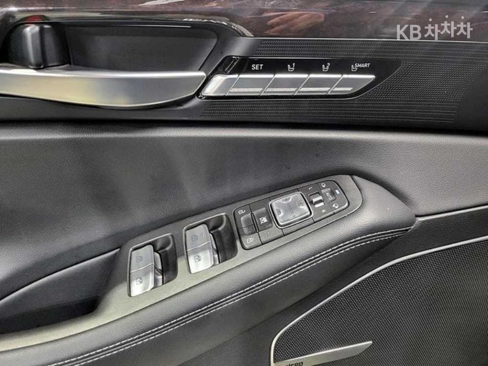 Дженезис EQ9003.8 GDI AWD Премиум Люкс - 10