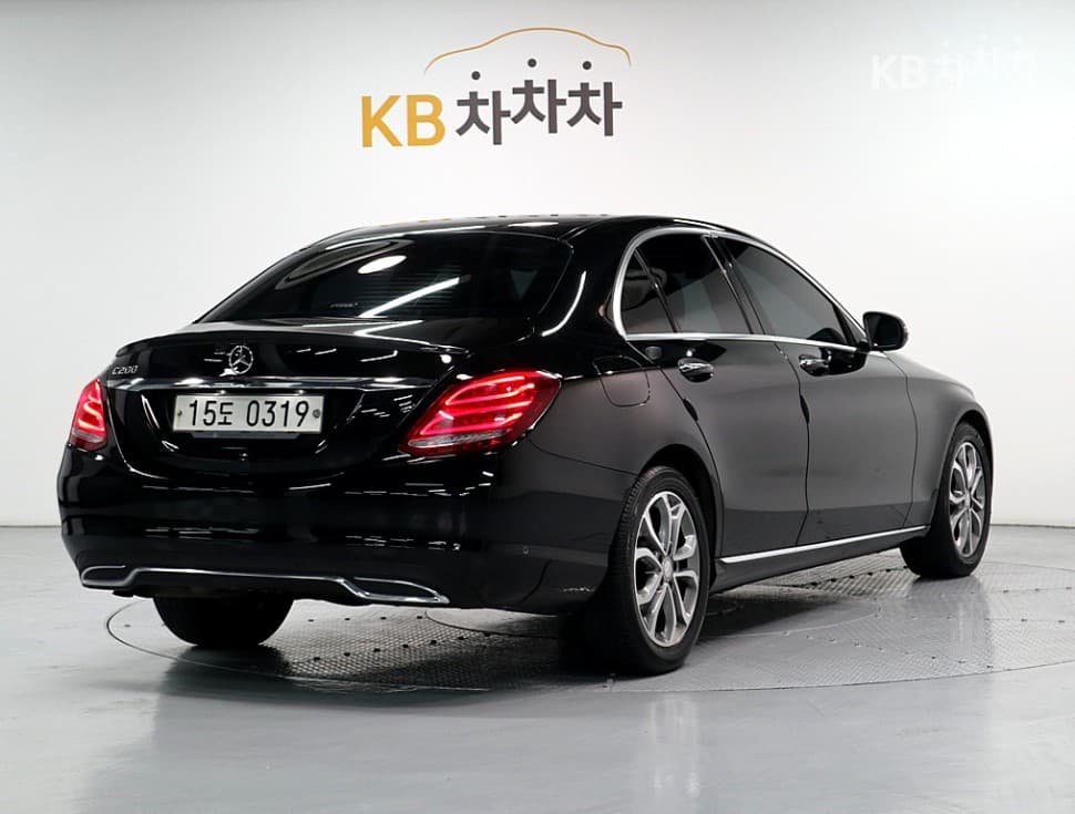 Mercedes-Benz The New (фейслифт) C-КласC200 Avantgarde W205 - 4