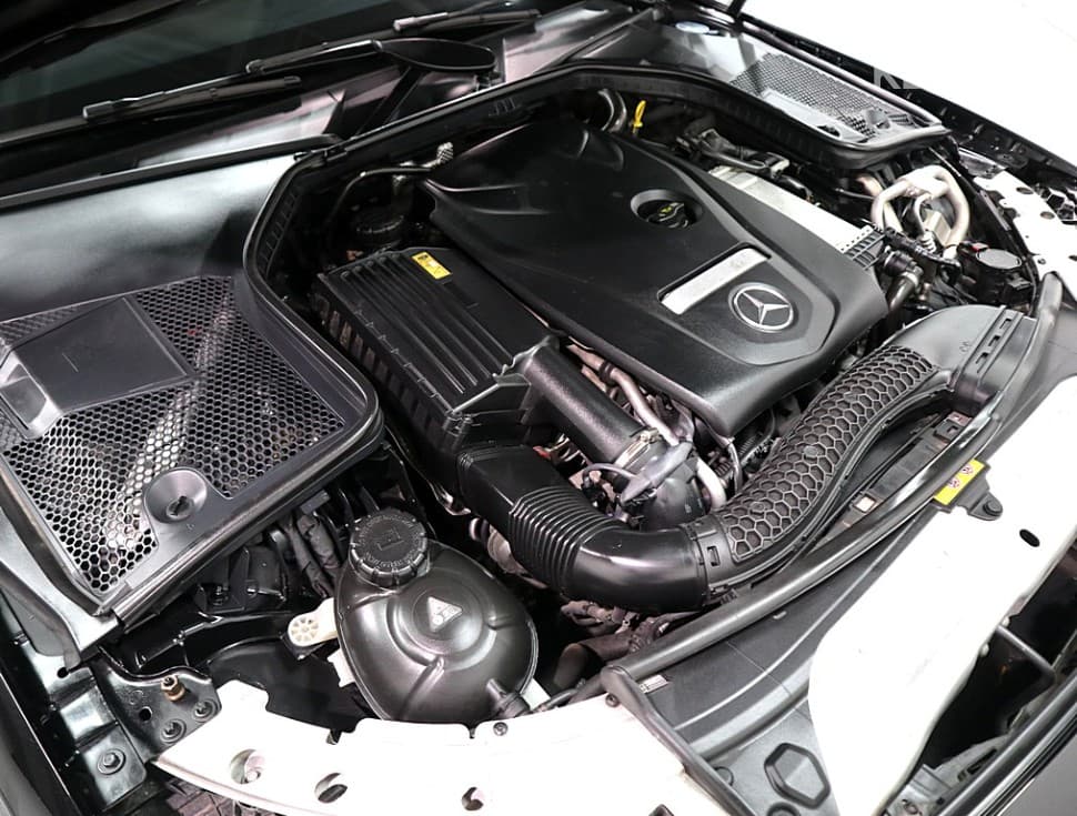 Mercedes-Benz The New (фейслифт) C-КласC200 Avantgarde W205 - 6