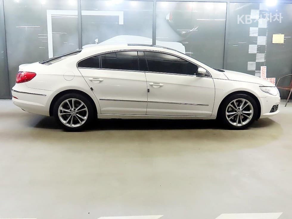 Volkswagen CC2.0 Turbo Diesel Injection Standard - 3