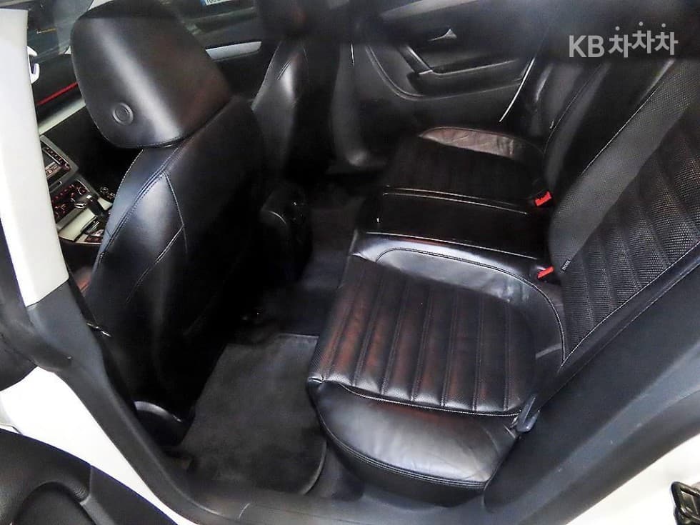 Volkswagen CC2.0 Turbo Diesel Injection Standard - 7