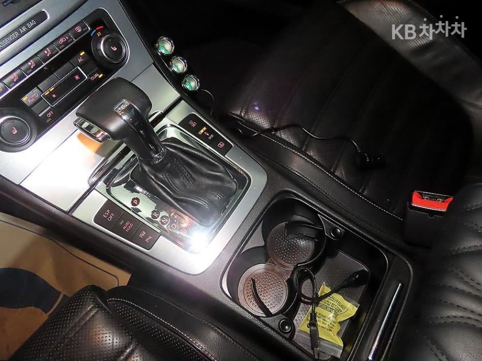 Volkswagen CC2.0 Turbo Diesel Injection Standard - 12