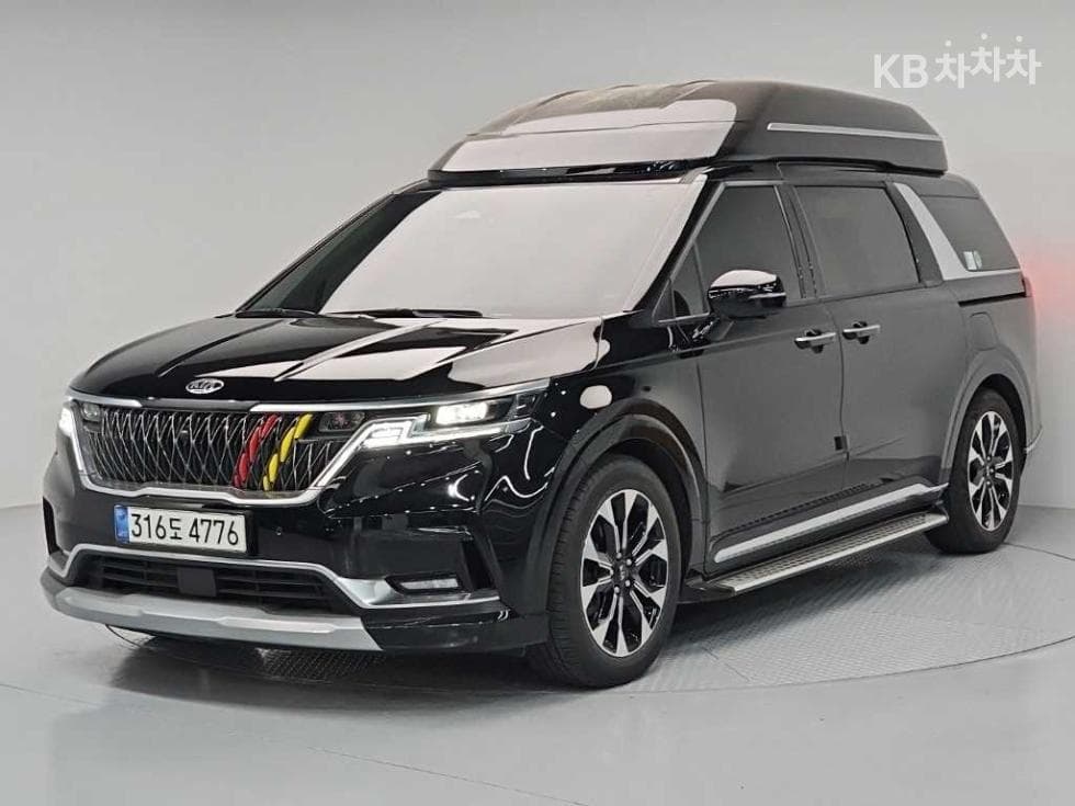 Kia Carnival 4th generation High Limousine (Carnival) D2.2 7-seater (Limousine) Signature - Image 1