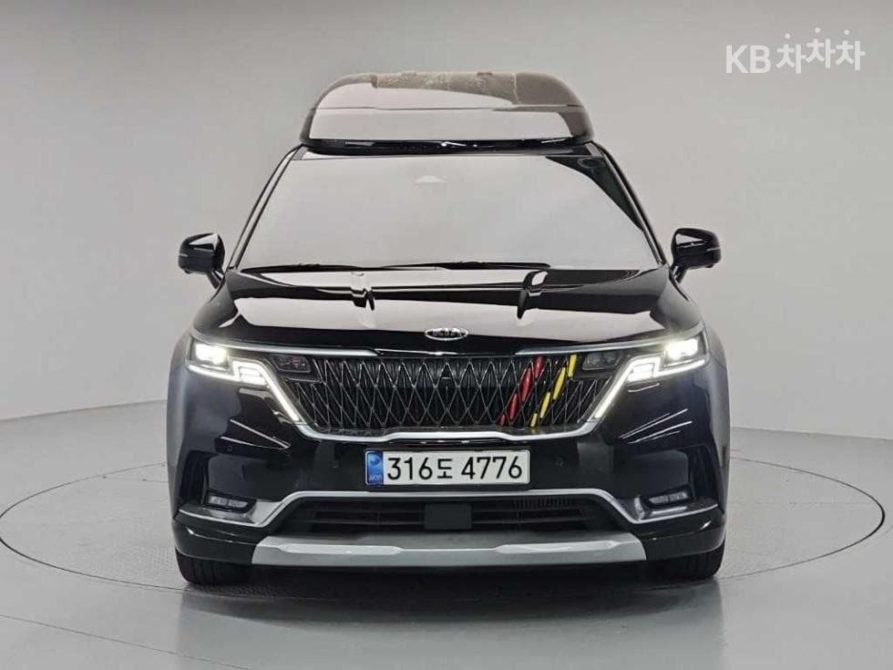 Kia Carnival 4th generationHigh Limousine (Carnival) D2.2 7-seater (Limousine) Signature - 2