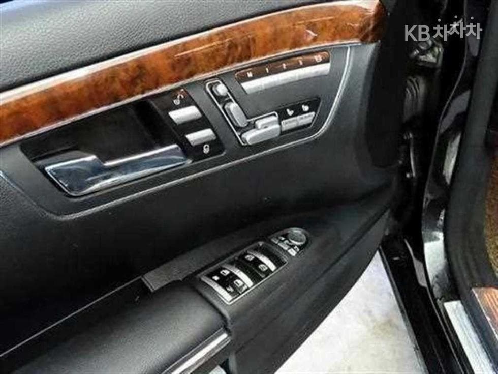 Mercedes-Benz New S-ClassS320 CDI W221 - 15