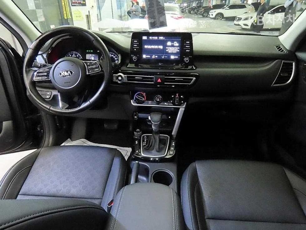 Kia Seltos1.6 Gasoline Turbo 2WD Noblesse - 10