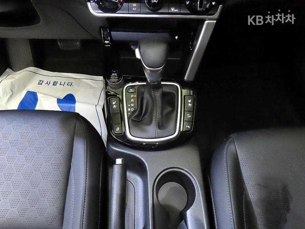 Kia Seltos1.6 Gasoline Turbo 2WD Noblesse - 12