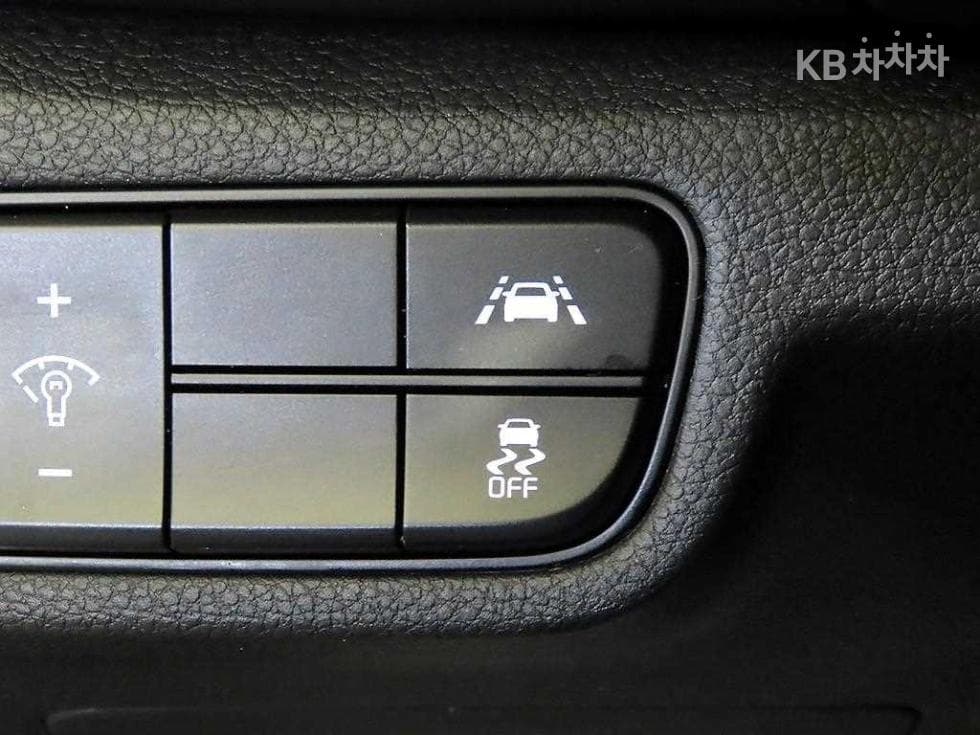 Kia Seltos1.6 Gasoline Turbo 2WD Noblesse - 14