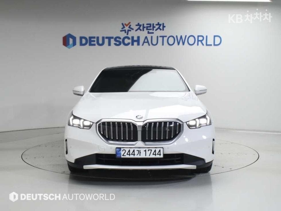 BMW New5 Series(G60)520i Standard - 3