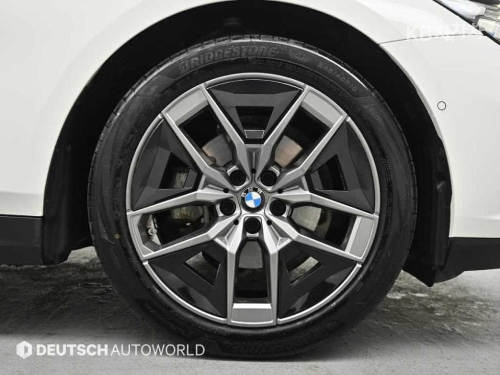 BMW New5 Series(G60)520i Standard - 5