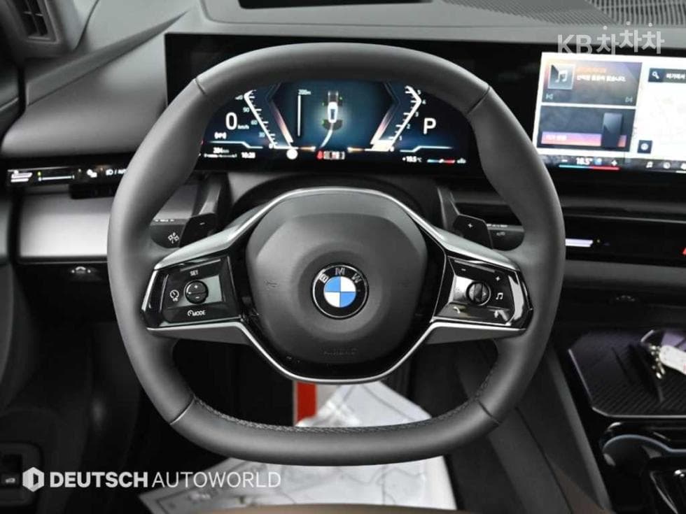 BMW New5 Series(G60)520i Standard - 13