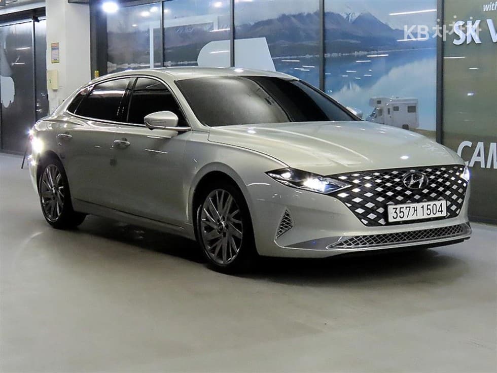 Hyundai The New (facelift) Grandeur (Azera) 2.5 Calligraphy - Image 1