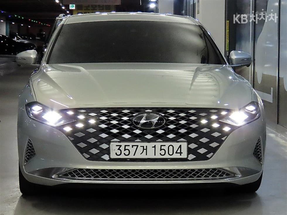 Hyundai The New (facelift) Grandeur (Azera)2.5 Calligraphy - 2
