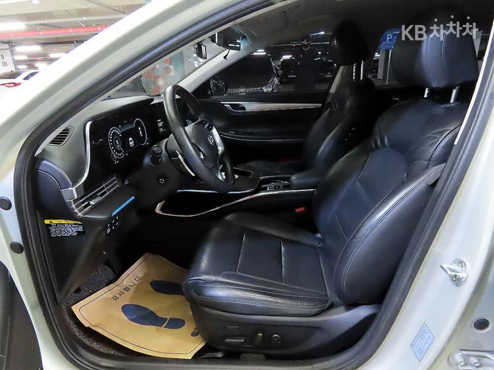 Hyundai The New (facelift) Grandeur (Azera)2.5 Calligraphy - 6