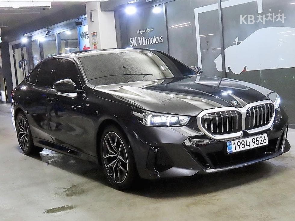 BMW New5 Series(G60) 520i M Sport - Image 1