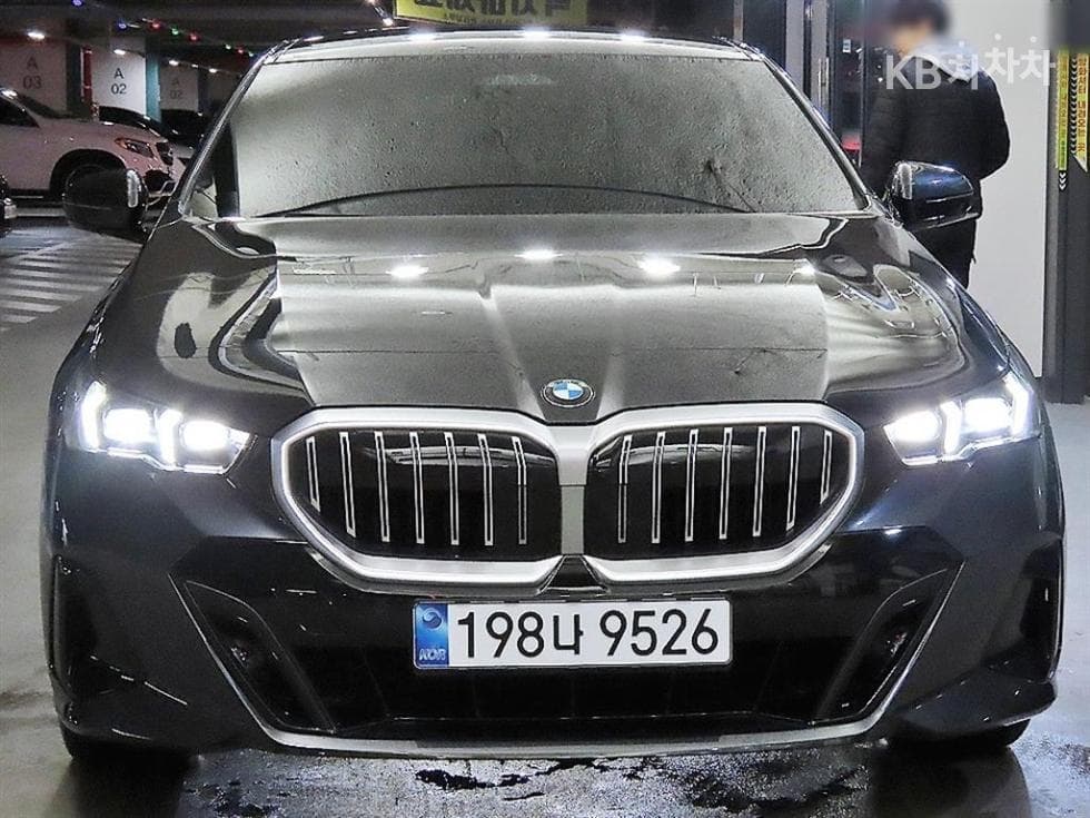 BMW New5 Series(G60)520i M Sport - 2