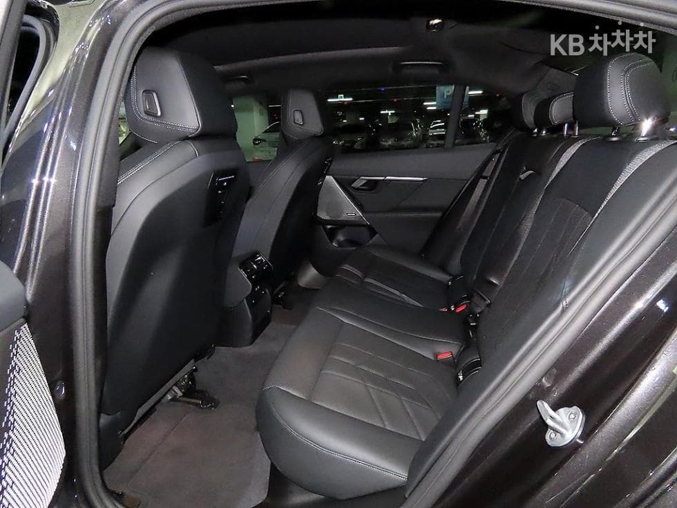 BMW New5 Series(G60)520i M Sport - 7