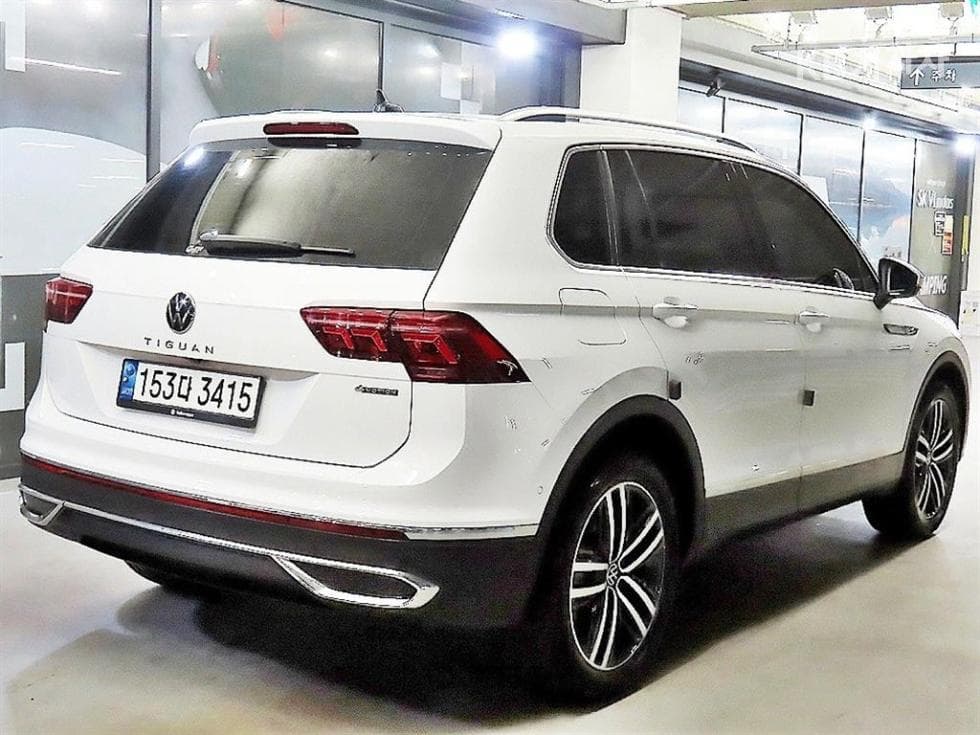 Volkswagen The New (facelift) Tiguan2.0 Turbo Diesel Injection 4Motion Prestige - 4
