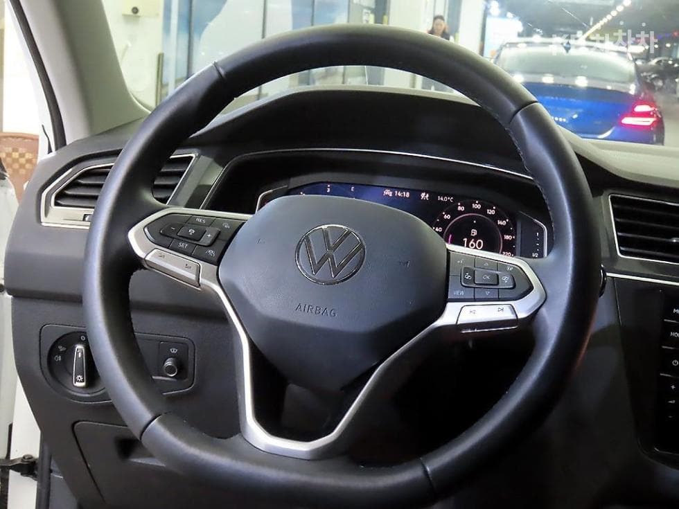 Volkswagen The New (facelift) Tiguan2.0 Turbo Diesel Injection 4Motion Prestige - 8