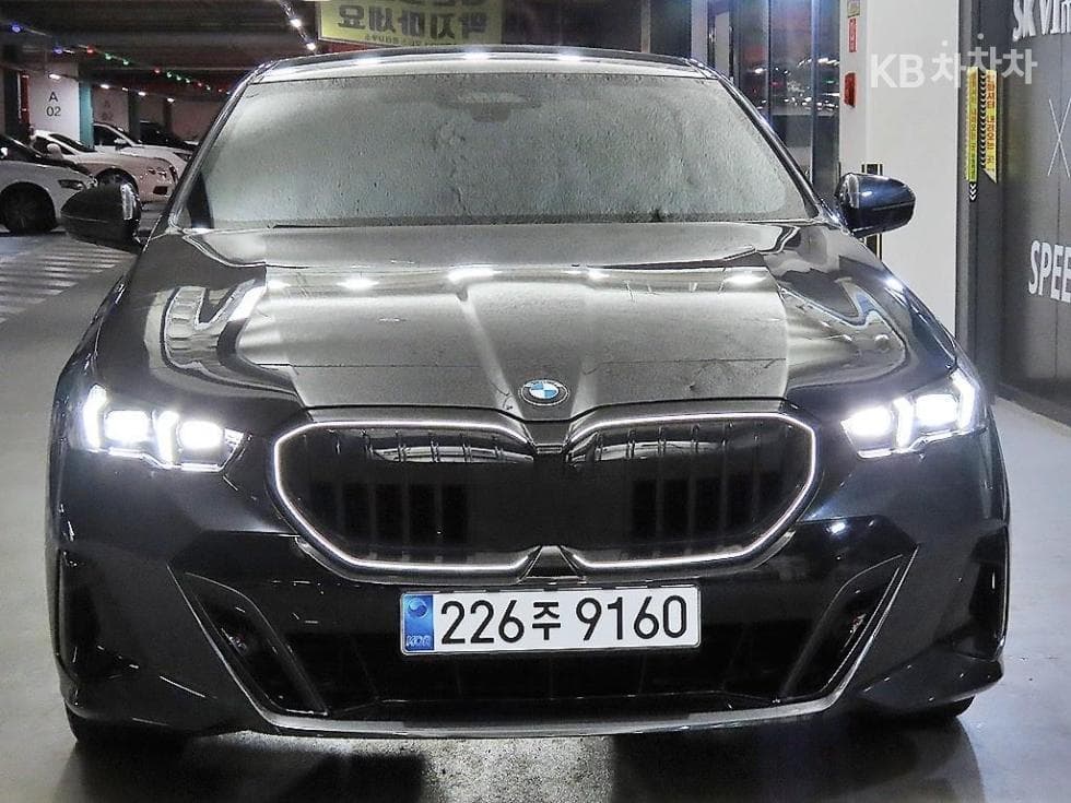 BMW New5 Series(G60)520i M Sport - 2