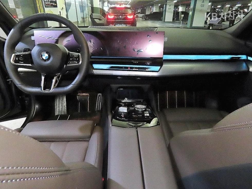 BMW New5 Series(G60)520i M Sport - 10