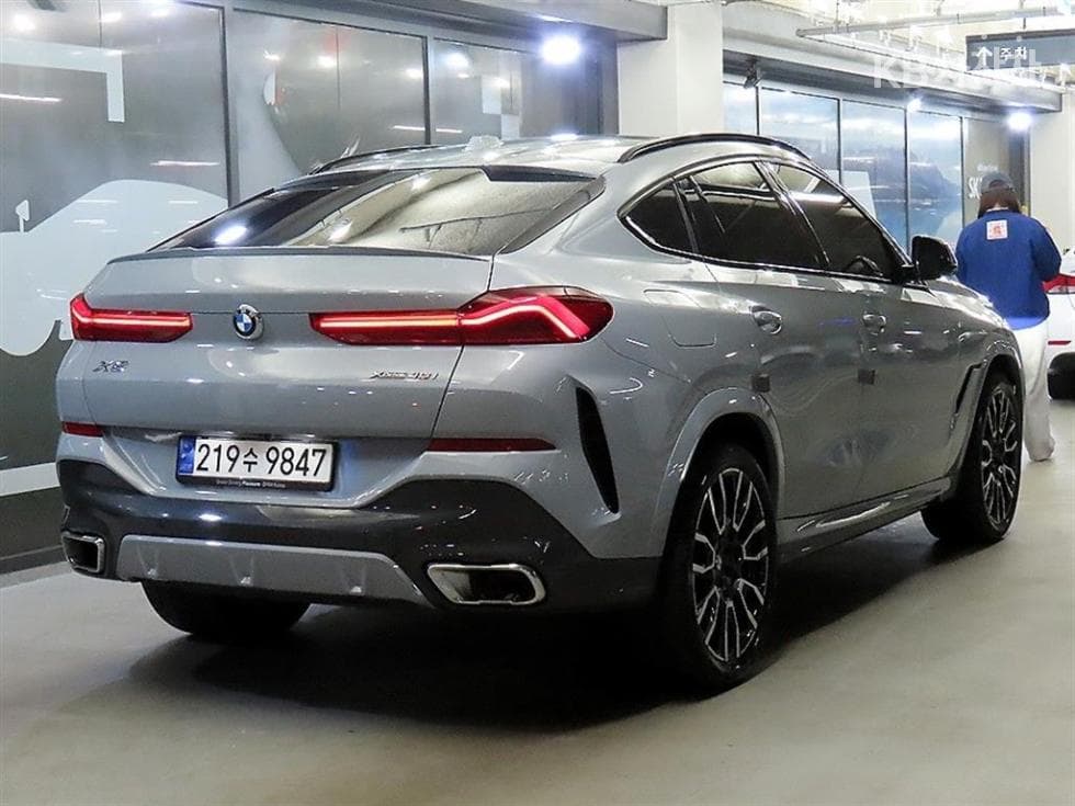 BMW X6(G06)xDrive 40i M Sport Package - 4