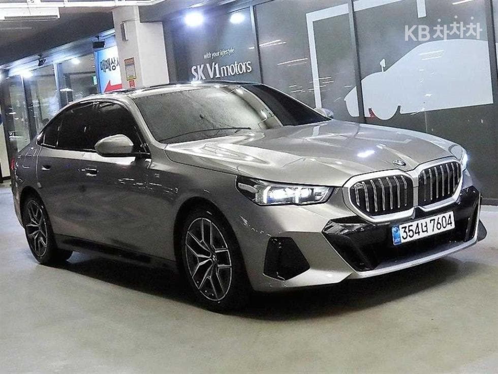 BMW New5 Series(G60) 520i M Sport - Image 1