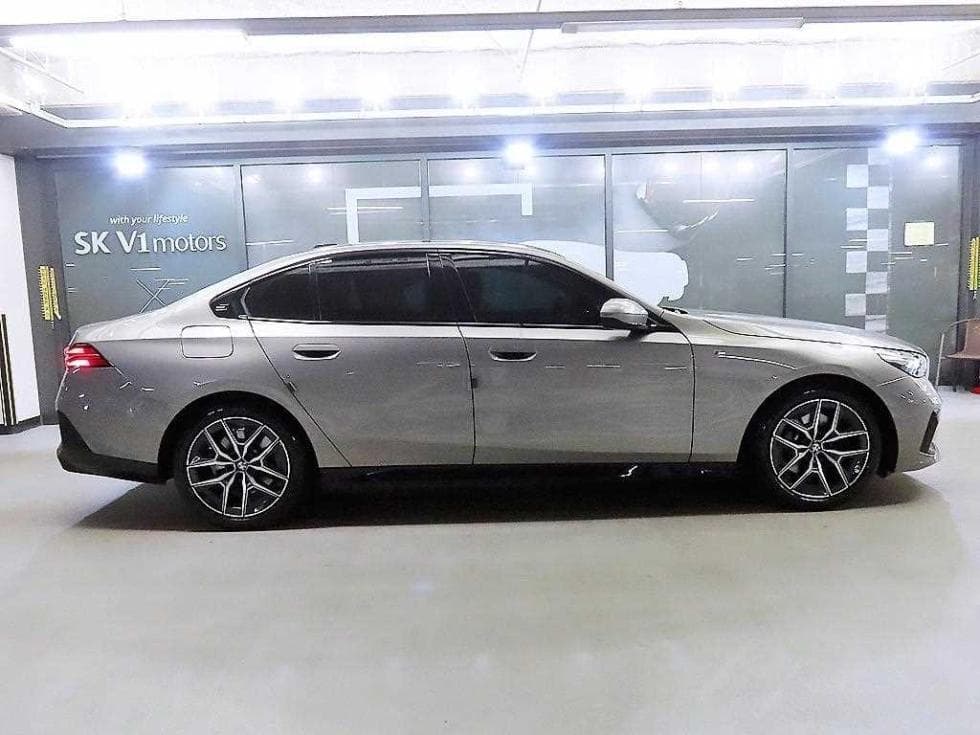 BMW New5 Series(G60)520i M Sport - 3