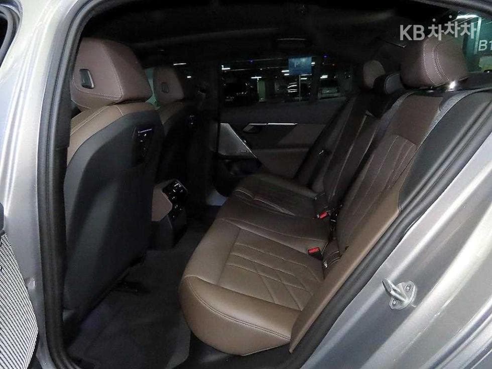 BMW New5 Series(G60)520i M Sport - 7