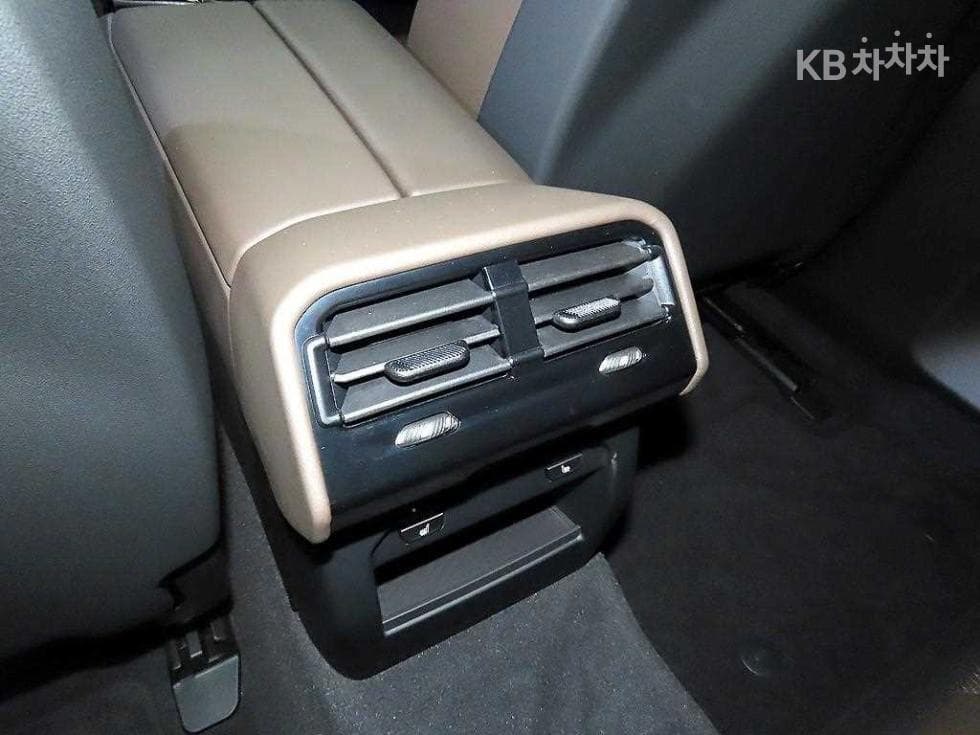 BMW New5 Series(G60)520i M Sport - 13